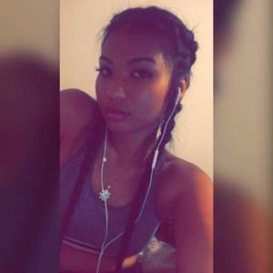 Meet your Posher, Monica